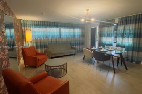 Снять в аренду виллу или дом в Майами-Бич, Флорида 1 спальня, № 1973014 - фото 9