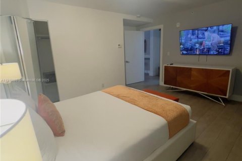 Снять в аренду виллу или дом в Майами-Бич, Флорида 1 спальня, № 1973014 - фото 8