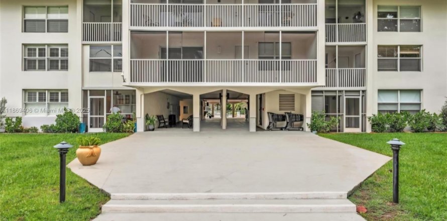Condo in Fort Lauderdale, Florida, 2 bedrooms  № 1923639