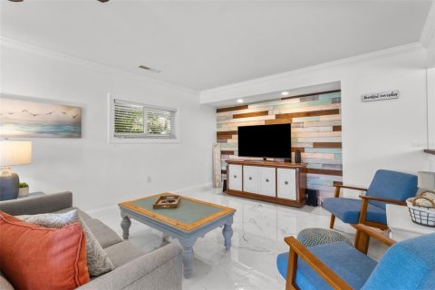 Casa en venta en Largo, Florida, 3 dormitorios, 195.28 m2 № 1718213 - foto 7