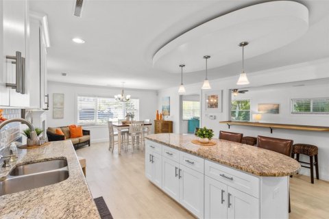 Casa en venta en Largo, Florida, 3 dormitorios, 195.28 m2 № 1718213 - foto 13