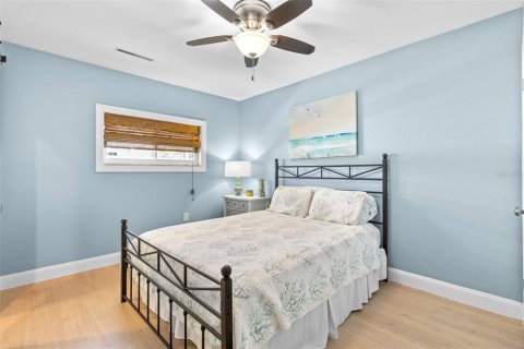 Casa en venta en Largo, Florida, 3 dormitorios, 195.28 m2 № 1718213 - foto 19