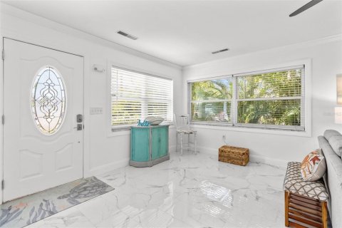 Casa en venta en Largo, Florida, 3 dormitorios, 195.28 m2 № 1718213 - foto 8