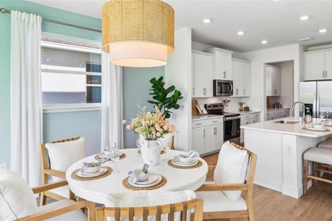 Casa en venta en Ocala, Florida, 4 dormitorios, 307.79 m2 № 2208114 - foto 6
