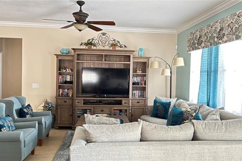 House in Davenport, Florida 6 bedrooms, 337.14 sq.m. № 2209165 - photo 5