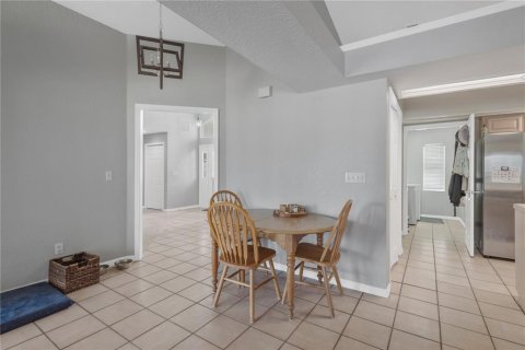 Villa ou maison à vendre à Valrico, Floride: 4 chambres, 191.66 m2 № 2147984 - photo 13