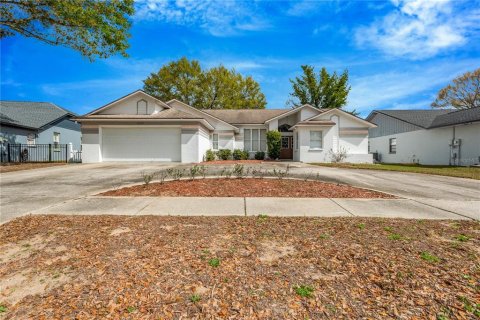 Villa ou maison à vendre à Valrico, Floride: 4 chambres, 191.66 m2 № 2147984 - photo 4