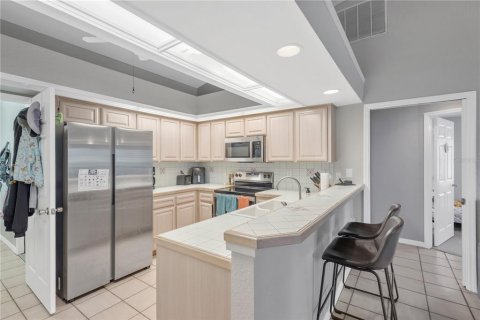 Villa ou maison à vendre à Valrico, Floride: 4 chambres, 191.66 m2 № 2147984 - photo 10