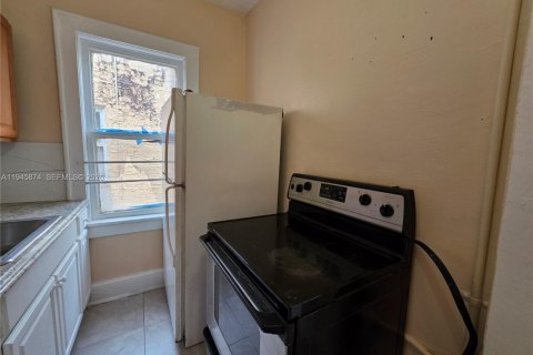 Снять в аренду виллу или дом в Майами, Флорида 1 спальня, 69.68м2, № 2002537 - фото 13