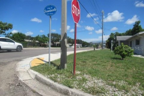 Casa en venta en Seminole, Florida, 3 dormitorios, 119.47 m2 № 1905648 - foto 3
