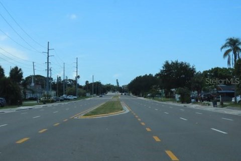 Casa en venta en Seminole, Florida, 3 dormitorios, 119.47 m2 № 1905648 - foto 5