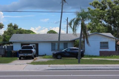 Casa en venta en Seminole, Florida, 3 dormitorios, 119.47 m2 № 1905648 - foto 1