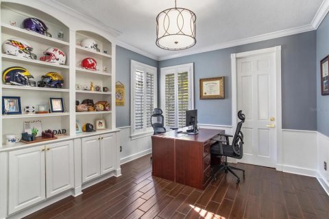 House in Windermere, Florida 6 bedrooms, 361.76 sq.m. № 1888485 - photo 21