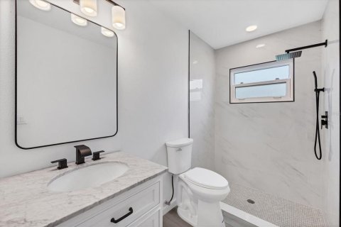 House in Sarasota, Florida 2 bedrooms, 127.65 sq.m. № 1778710 - photo 8