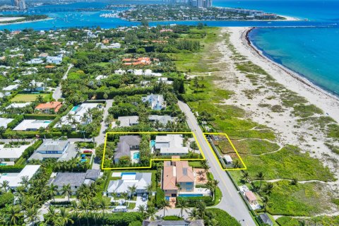 House in Palm Beach, Florida 7 bedrooms, 626.81 sq.m. № 2181423 - photo 5