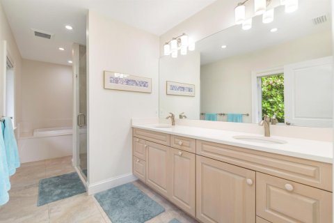 House in Palm Beach, Florida 7 bedrooms, 626.81 sq.m. № 2181423 - photo 28