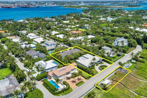 House in Palm Beach, Florida 7 bedrooms, 626.81 sq.m. № 2181423 - photo 12