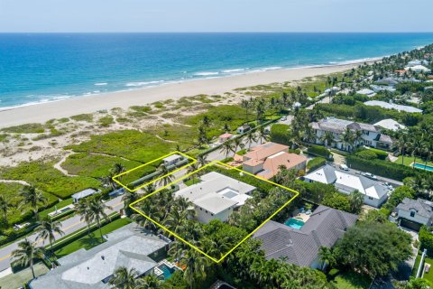 House in Palm Beach, Florida 7 bedrooms, 626.81 sq.m. № 2181423 - photo 17