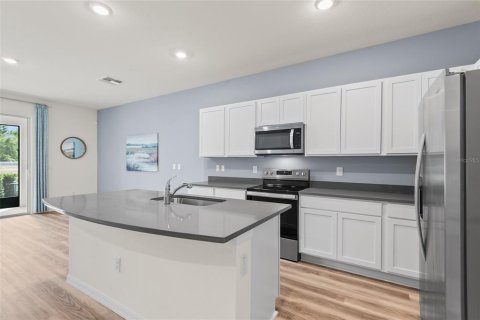 Adosado en alquiler en Land O' Lakes, Florida, 3 dormitorios, 155.43 m2 № 2093594 - foto 4
