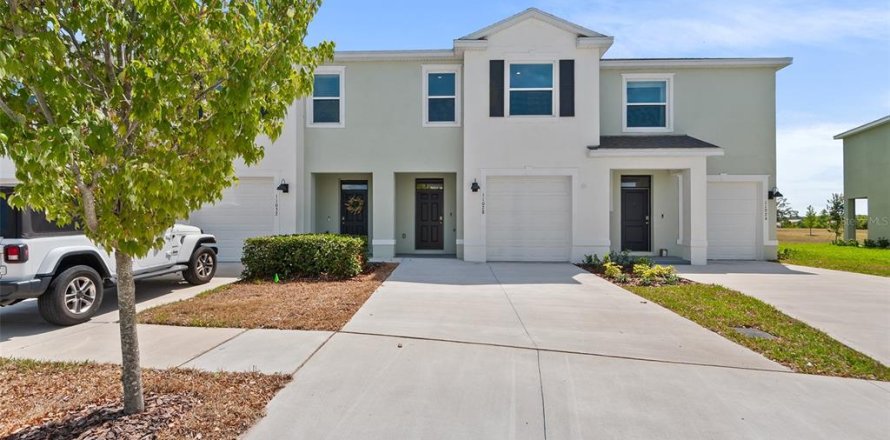 Adosado en ANGELINE en Land O' Lakes, Florida 3 dormitorios, 155.43 m2 № 2093594
