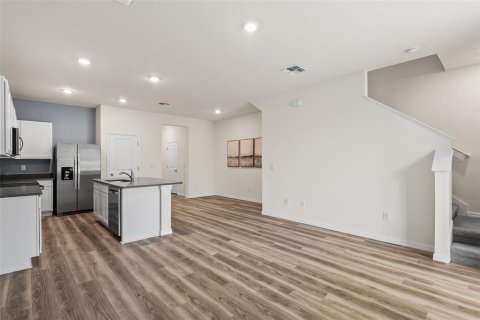Adosado en alquiler en Land O' Lakes, Florida, 3 dormitorios, 155.43 m2 № 2093594 - foto 7