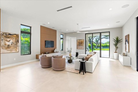 Villa ou maison à vendre à Miami, Floride: 5 chambres, 465.07 m2 № 1949329 - photo 27