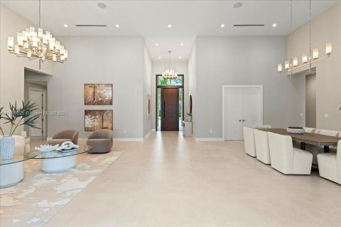 Villa ou maison à vendre à Miami, Floride: 5 chambres, 465.07 m2 № 1949329 - photo 14