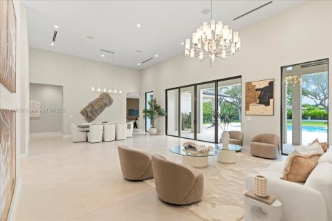 Villa ou maison à vendre à Miami, Floride: 5 chambres, 465.07 m2 № 1949329 - photo 13