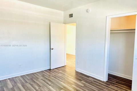 Appartement à louer à North Miami Beach, Floride: 1 chambre № 1997051 - photo 9