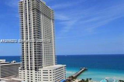 Condominio en Sunny Isles Beach, Florida, 2 dormitorios № 2154482