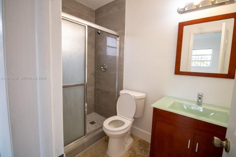 House in Miami, Florida 3 bedrooms, 92.9 sq.m. № 2040606 - photo 19