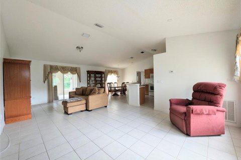Villa ou maison à vendre à Cocoa, Floride: 3 chambres, 130.43 m2 № 2402998 - photo 2