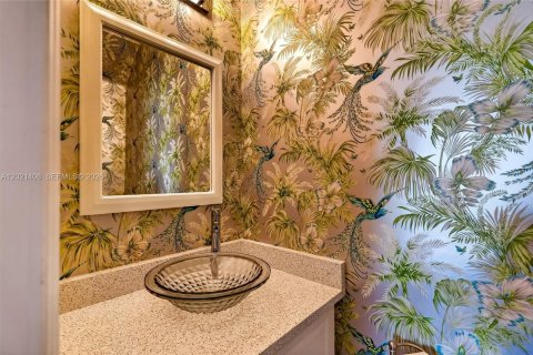 Купить таунхаус в Майами, Флорида 2 спальни, 165.37м2, № 2087846 - фото 18