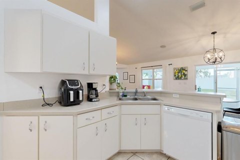 Villa ou maison à vendre à Palm Coast, Floride: 3 chambres, 152.08 m2 № 2352415 - photo 15