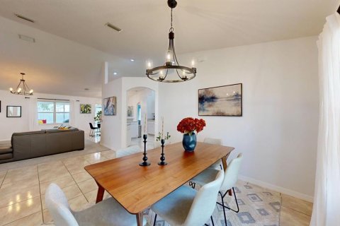 Villa ou maison à vendre à Palm Coast, Floride: 3 chambres, 152.08 m2 № 2352415 - photo 4