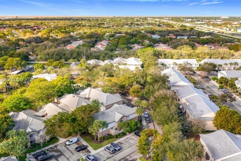 Copropriété à louer à Coral Springs, Floride: 2 chambres, 78.97 m2 № 2000097 - photo 3