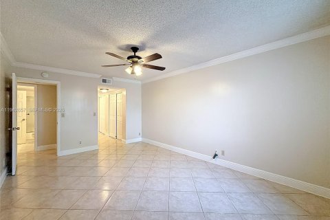 Copropriété à louer à Coral Springs, Floride: 2 chambres, 78.97 m2 № 2000097 - photo 30