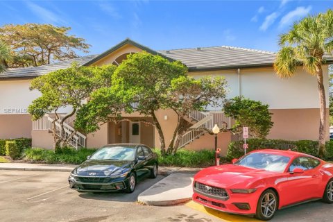 Copropriété à louer à Coral Springs, Floride: 2 chambres, 78.97 m2 № 2000097 - photo 9