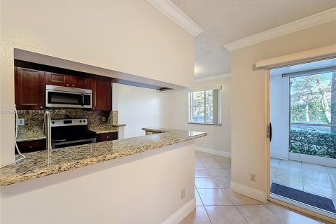 Copropriété à louer à Coral Springs, Floride: 2 chambres, 78.97 m2 № 2000097 - photo 17
