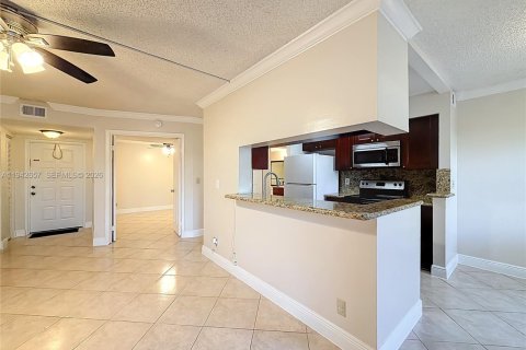 Copropriété à louer à Coral Springs, Floride: 2 chambres, 78.97 m2 № 2000097 - photo 16