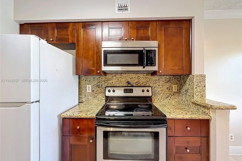 Copropriété à louer à Coral Springs, Floride: 2 chambres, 78.97 m2 № 2000097 - photo 26