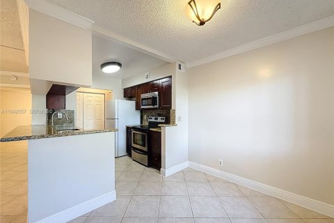 Copropriété à louer à Coral Springs, Floride: 2 chambres, 78.97 m2 № 2000097 - photo 20
