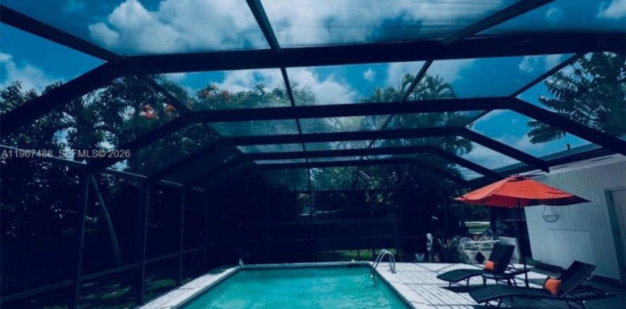 Villa ou maison à Palmetto Bay, Floride 2 chambres, 174.56 m2 № 2029600