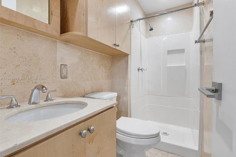 Villa ou maison à louer à Fort Lauderdale, Floride: 3 chambres, 80.82 m2 № 1999558 - photo 13