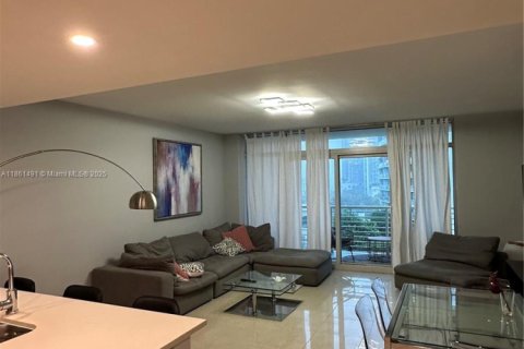 Condo in Miami, Florida, 2 bedrooms  № 1891425 - photo 25
