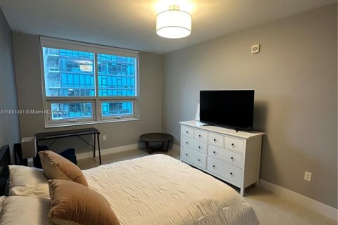 Condo in Miami, Florida, 2 bedrooms  № 1891425 - photo 20