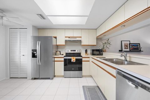 Купить кондоминиум в Сарасота, Флорида 4 комнаты, 98.76м2, № 1382296 - фото 5