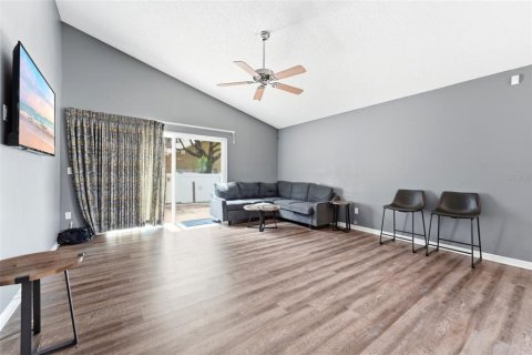 Villa ou maison à vendre à Orlando, Floride: 5 chambres, 184.32 m2 № 2225190 - photo 16