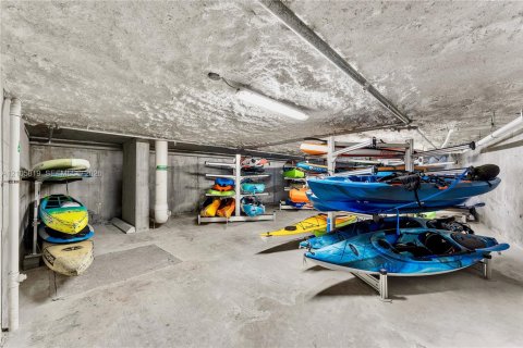 Condo in Fort Lauderdale, Florida, 2 bedrooms  № 2418107 - photo 22
