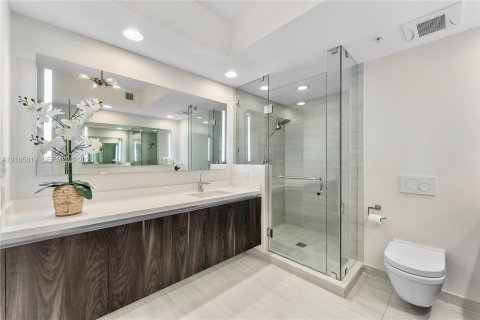 Condo in Fort Lauderdale, Florida, 2 bedrooms  № 2418107 - photo 16